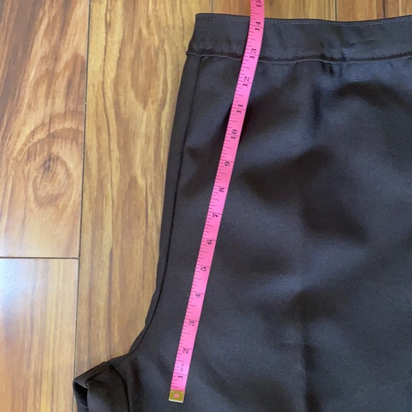 Bend over brown slacks, size 18P, NWT. - Picture 10 of 12